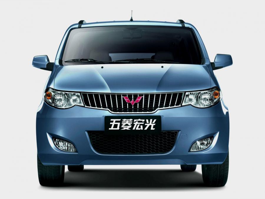  WuLing Hongguang (LZW6430/6431/6432) 2010 года  (фото 12 из 24)